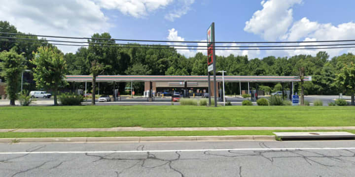 7-Eleven at 3226 Solomons Island Road in Edgewater