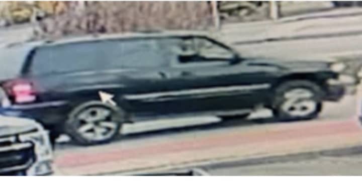 Police on Long Island are asking the public for help identifying an SUV that allegedly struck a police car, injuring the officer.&nbsp;