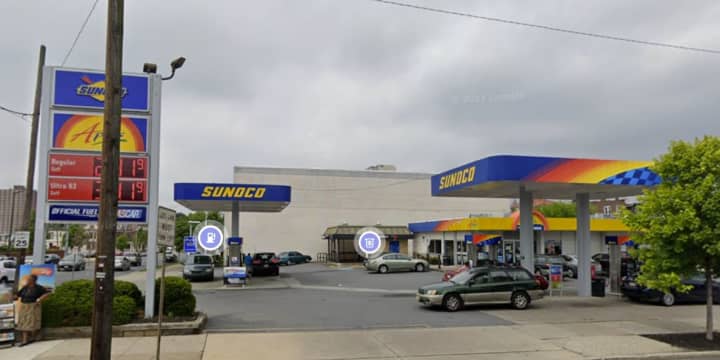 Sunoco gas station at 12th and Hamilton Streets