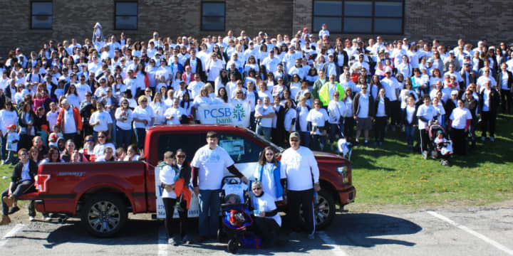 PCSB bank employees were out in full force for the 2016 Putnam Heart Walk on April 24, raising $51,465 for the American Heart Association.
