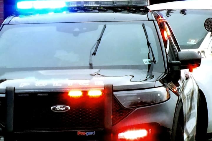 Newark Police Car Struck, Stolen Car Thieves Captured After Crash In Garfield