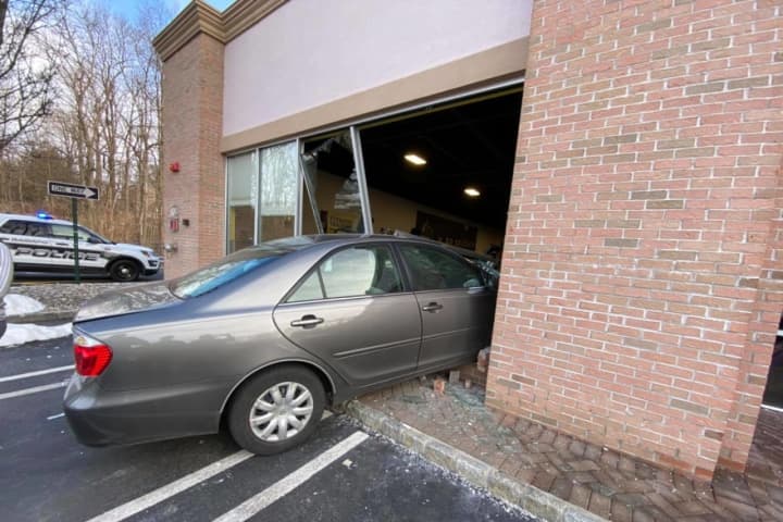 Car Plows Into Rockland County Planet Fitness