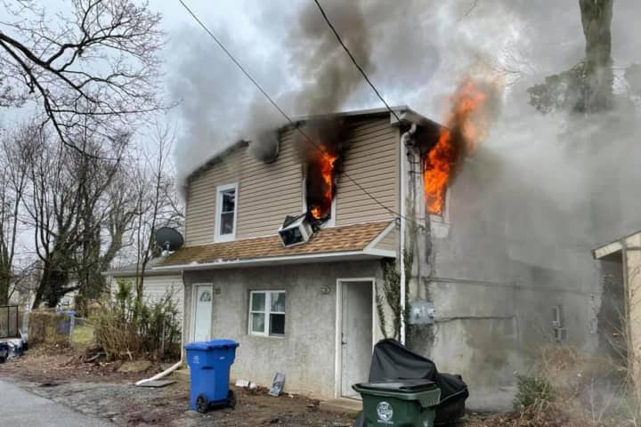 Firefighters Knock Down South Media House Blaze