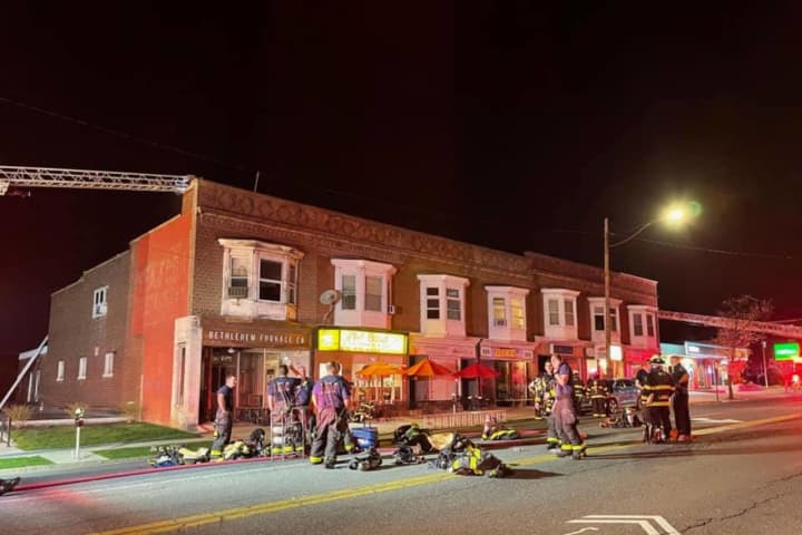 Crews Rescue Trio Of Workers From Roof In 3-Alarm Bethlehem Blaze
