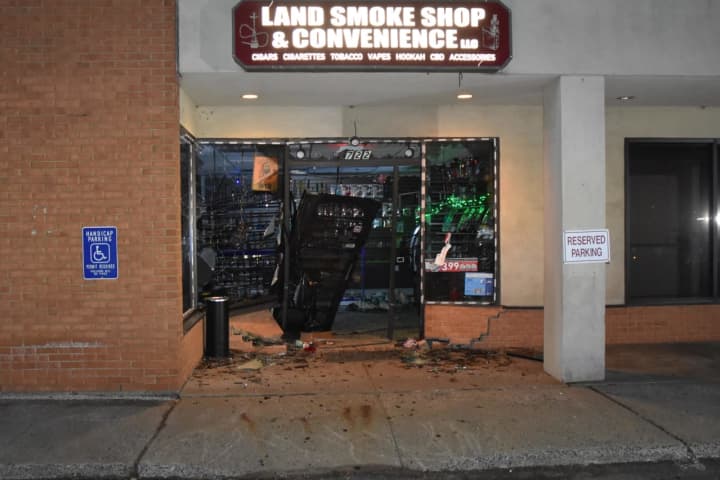 Police Investigating Smash-Grab Burglary At CT Shop