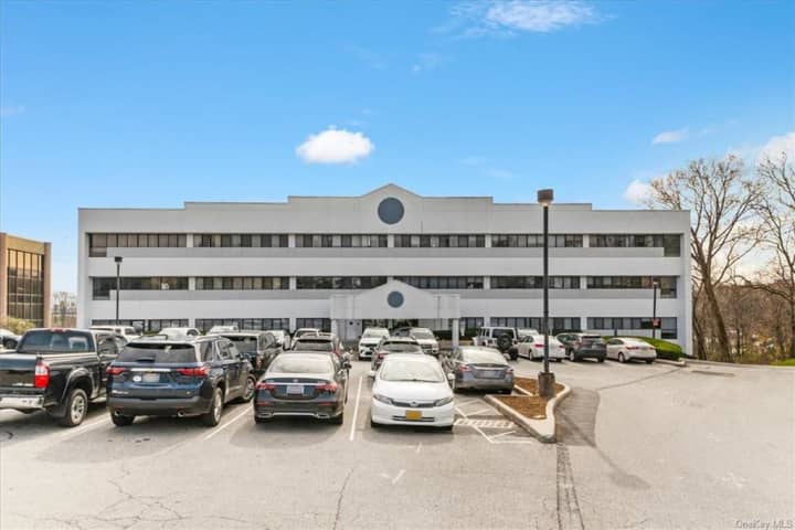 970 N Broadway # 208, Yonkers, NY 10701, Yonkers, NY 10701
