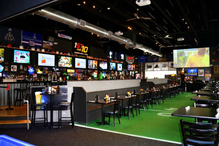 Popular Area Sports Bar Abruptly Closes