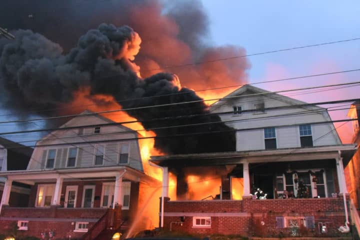 7 Displaced In Easton Duplex Fire: Report