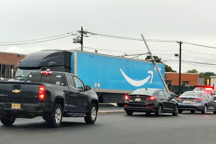 Amazon Truck Topples Traffic Light, Route 46 Jammed For Hours