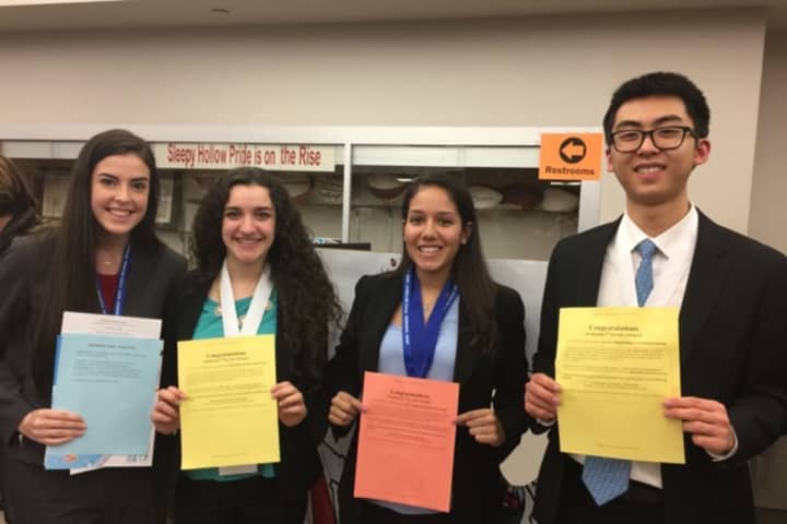 Four Hen Hud Students Earn Awards At Science Competition