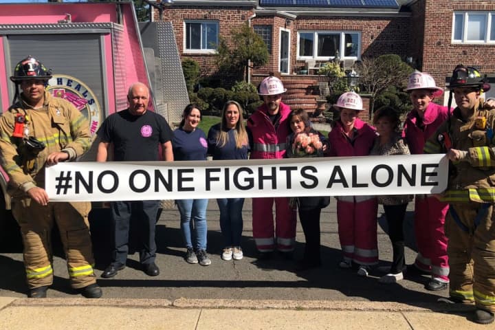 PHOTOS: Pink Heals Crew Surprises Cancer-Fighting Ridgefield Mom