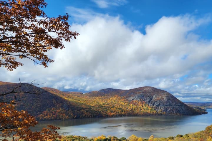 Peak Fall Colors: Ideal Foliage Leaf-Peeping Weather To Arrive