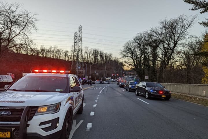 Police Officer Killed In Multi-Vehicle Yonkers Crash