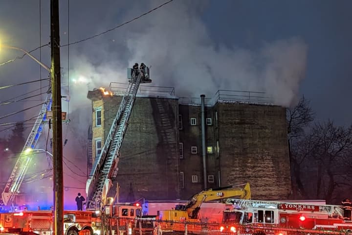 2 Hospitalized After Fast-Moving Apartment Fire Breaks Out In Yonkers: Developing