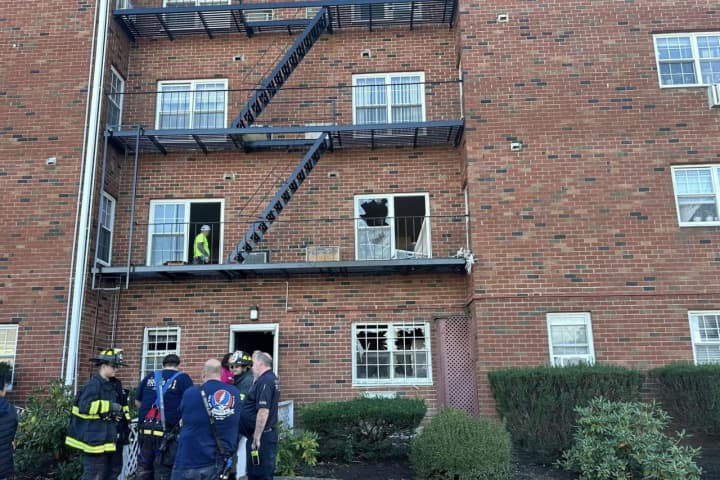 Blaze Breaks Out At 4-Story Apartment Building In Westchester