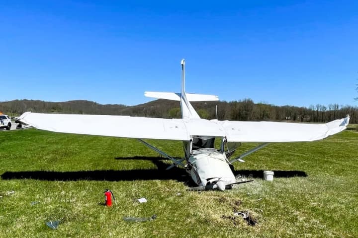 Small Plane Crashes Off Runway In Sussex County (UPDATE)