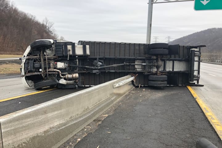 Truck Crashes Across Median At Rockland/Jersey Border, Jams Thruway, Route 17
