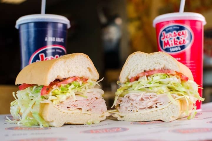 Jersey Mike’s Subs Opens New Location In River Edge