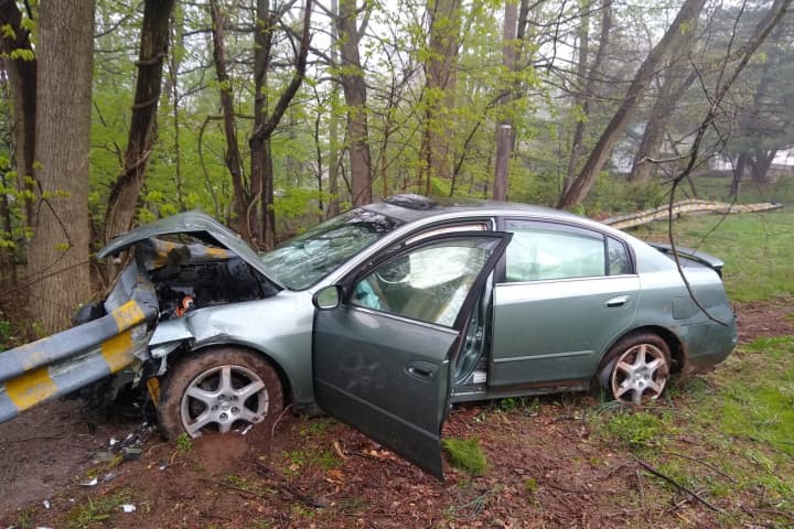 Police Find Crash But No Driver, License Plates Or Registration Stickers In Rockland