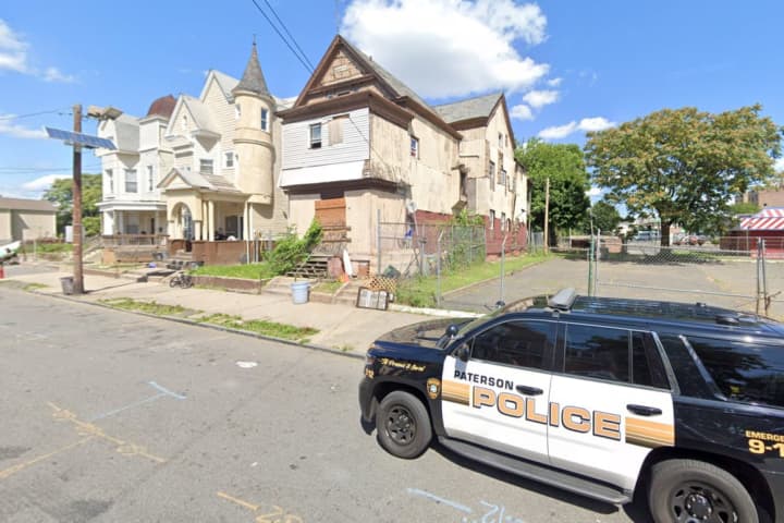 Paterson PD: Detectives Nab Dealing Duo, Seize 375 Crack Vials, 100 Heroin Folds