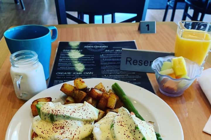 Top-Rated Bergen County Brunch Spots Make Mother's Day Happen At Home