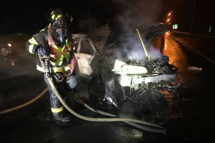 Motorist Flees Scene After Vehicle Fire Closes I-95 In Fairfield