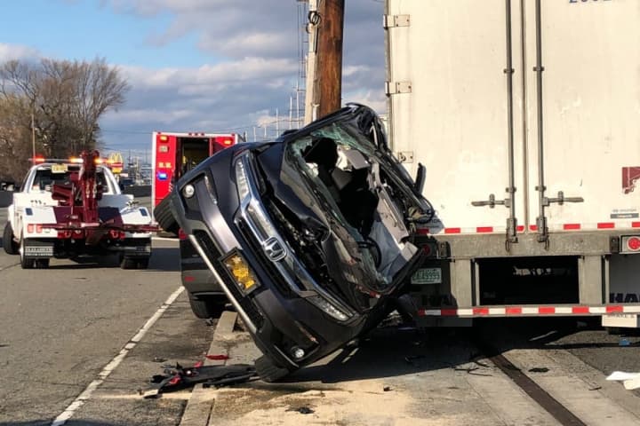 ROUTE 17 JAMMED: Three Hospitalized In Rush-Hour Van Crash In Hasbrouck Heights