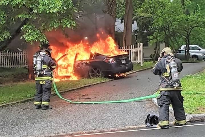 Car Hits Tree, Bursts Into Flames Off Route 17