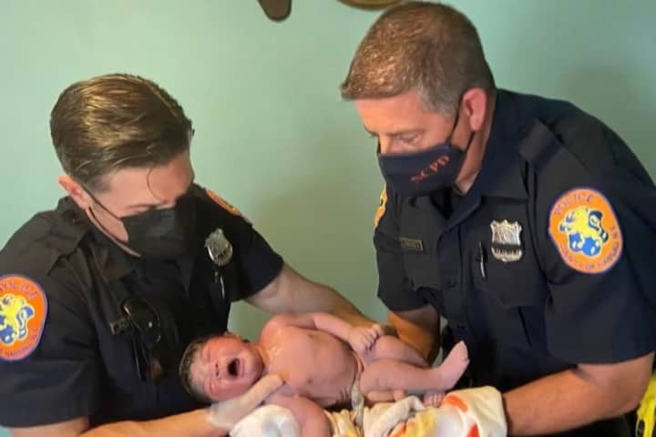 Cops Help Deliver Baby Girl Within Minutes After Arriving At Nassau Home