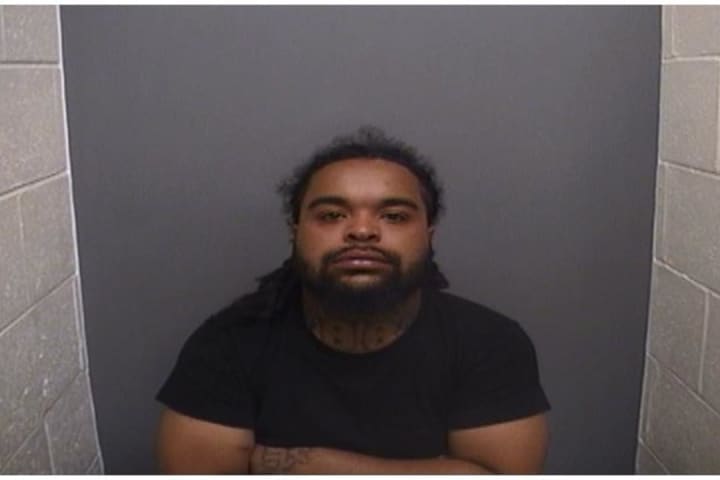 Bridgeport Man Nabbed For Heroin, Crack Sales In Darien, Police Say