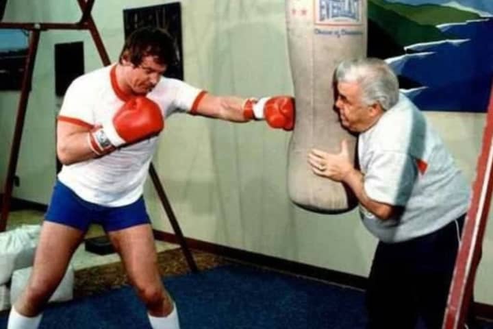 Legendary Boxing Trainer, Manager Lou Duva, 94, Of Totowa