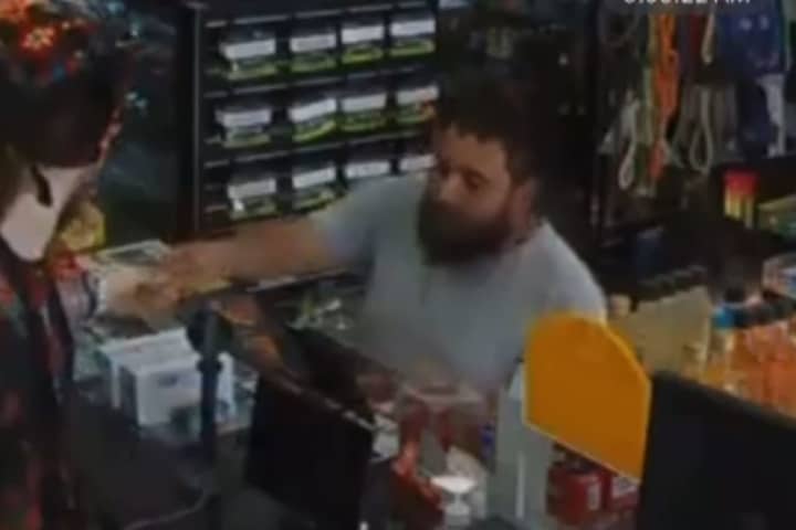 Police Seek Man Accused Of Using Stolen Credit Card At Huntington Station Tobacco Shop