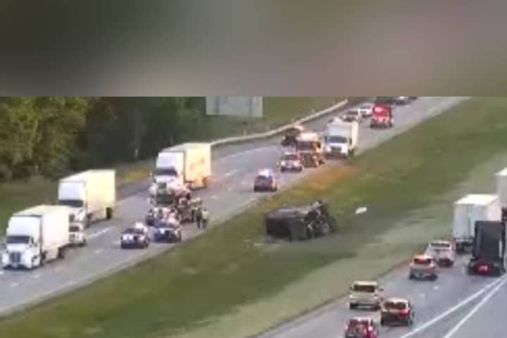 Tractor-Trailer Crashes Onto I-81 Median Causing Serious Slow-Down