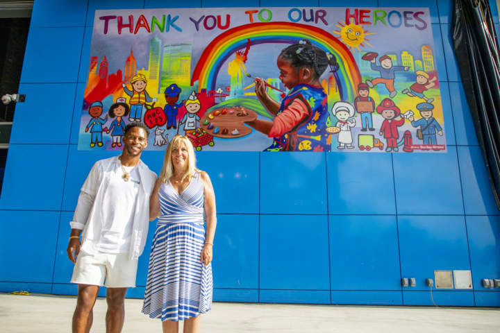 Mural Designed By Hudson Valley Woman Honoring Essential Workers Unveiled At MetLife Stadium
