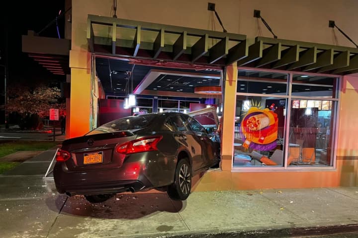 Car Crashes Into Long Island Taco Bell