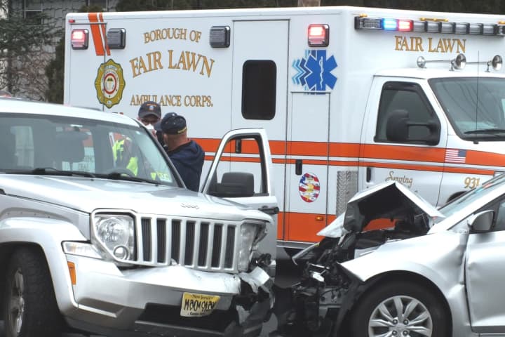 Fair Lawn Crash Sends Driver To Hospital