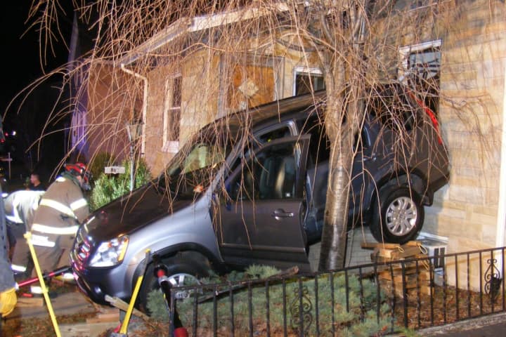SUV Slams Into Hawthorne Home
