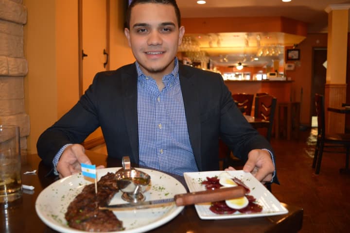 Teaneck 23-Year-Old Opens Moonachie Restaurant