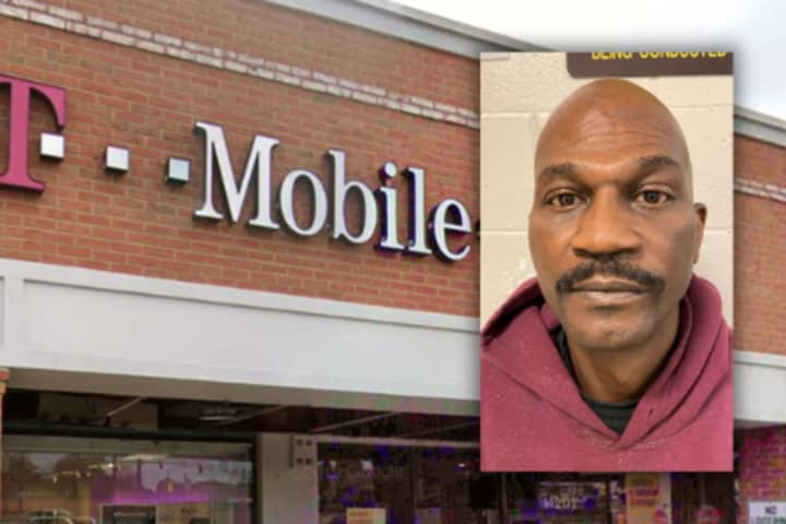Baltimore Man Arrested For Armed Robbery At Silver Spring T-Mobile: Police