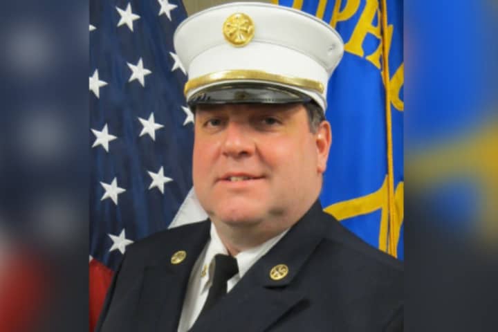 Former Hauppauge Fire Chief Dies During Training At Age 49