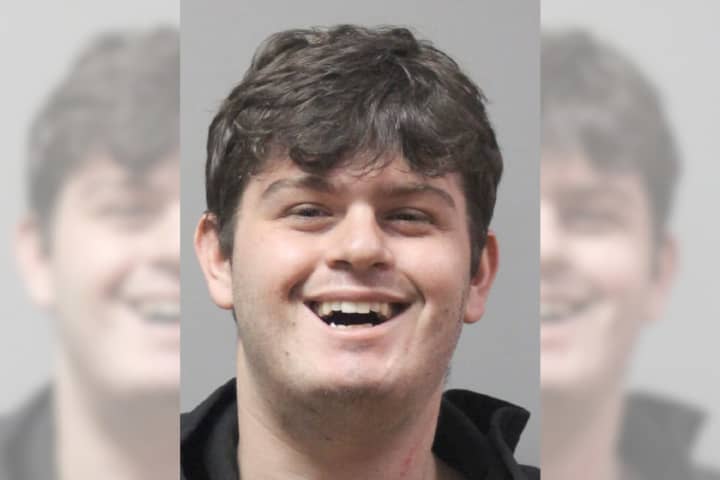 23-Year-Old Draws Knife, Threatens Man On Long Island: Police