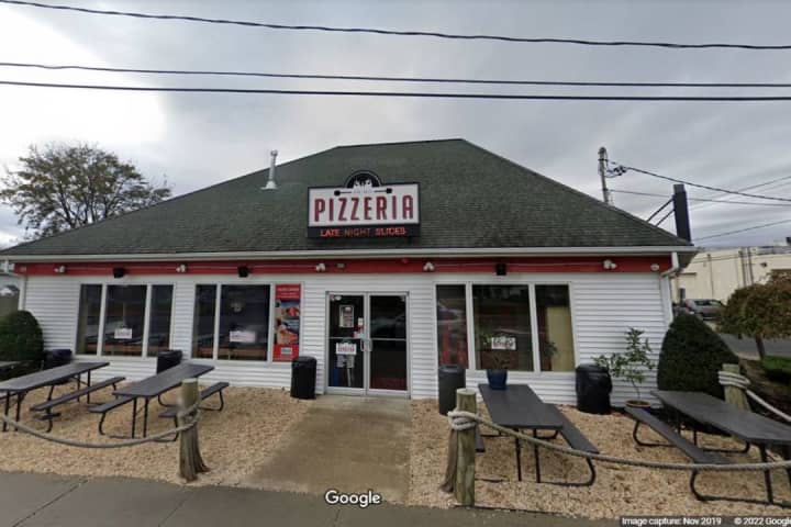 Many Pick Patchogue's Donatina Neapolitan Cafe As Long Island's Best Pizza Place