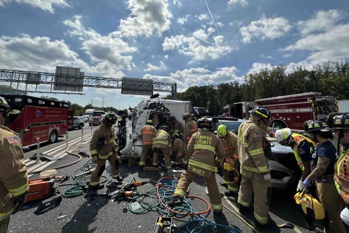 Beltway Crash: 1 Extricated, Seriously Injured; Traffic Jammed For 3.5 Miles (DEVELOPING)