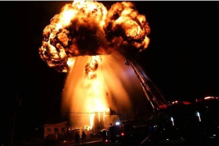 Mushroom Cloud Rose From Massive Barn Fire in Lancaster County [Photos]