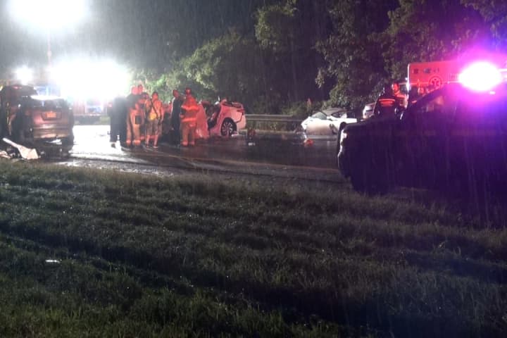 2 Killed In Wrong-Way, Head-On Crash In Hudson Valley