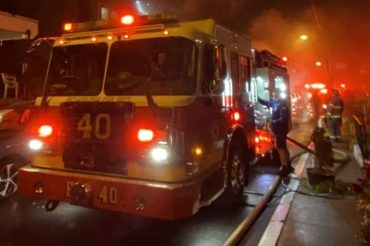 1 Dead, Two Hurt In Early Thanksgiving Philadelphia Fire