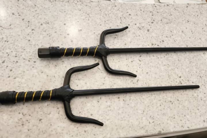 Samurai Sai Swords Seized By TSA Agents From Bag At BWI Airport