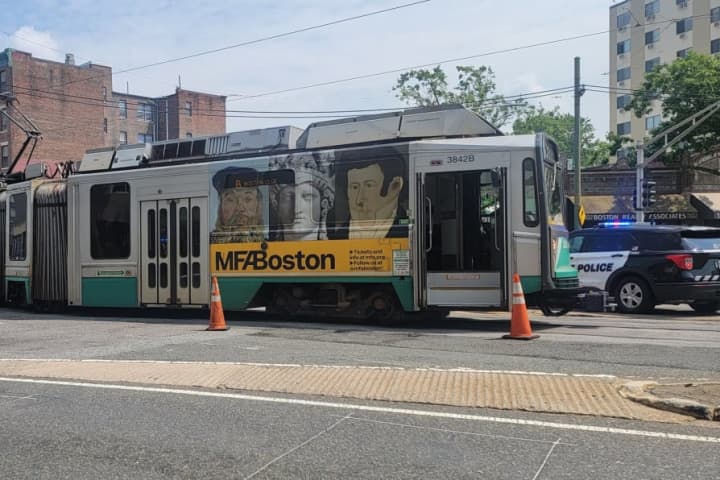 Green Line Train Carrying 30 People Derails Near Packard's Corner In Boston