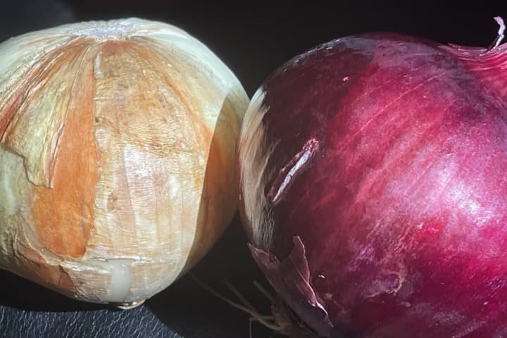 Whole Onion Recall Expanded To Include New Products Due To Salmonella Concerns