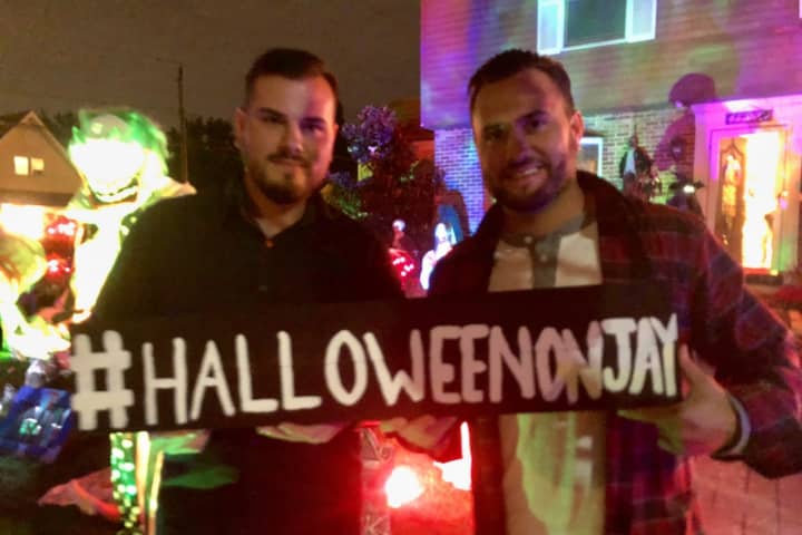 Kids Are Lining Up For Halloween Scare From North Jersey Brothers